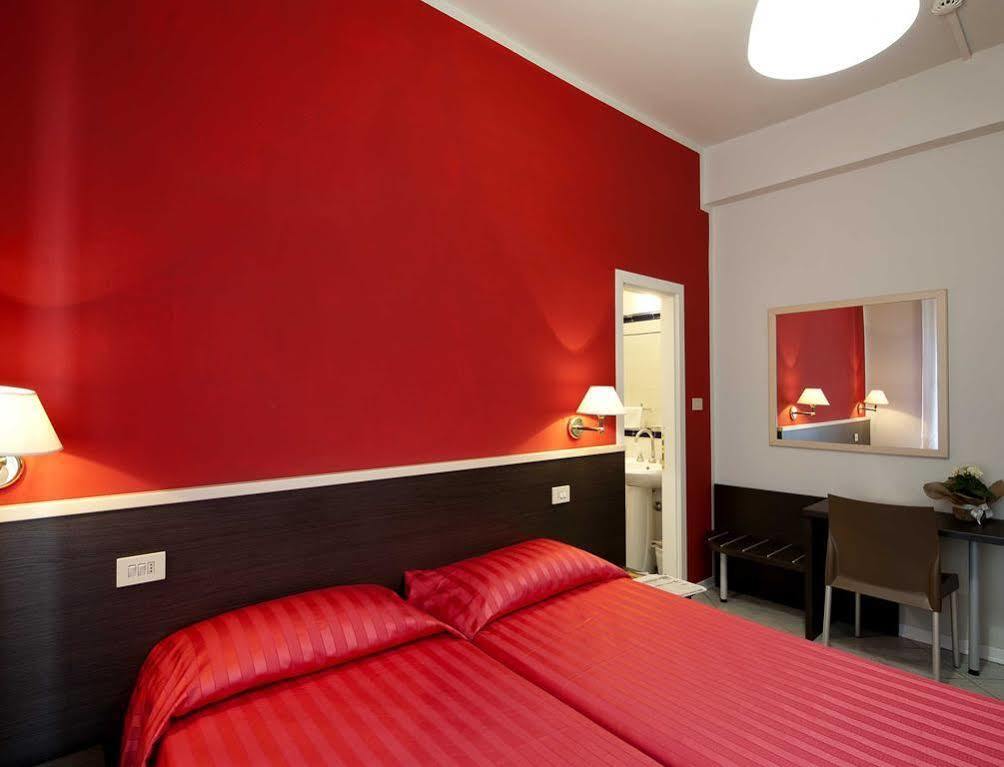 Hotel Moderno Siena Exterior foto